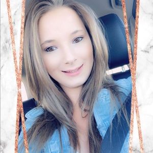 Meet your Posher, Catharine